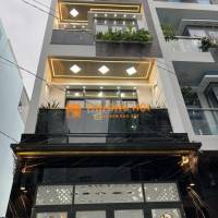 MẶT PHỐ, GẦN PHẠM VĂN ĐỒNG - THANG MÁY - KINH DOANH HÚT LỘC