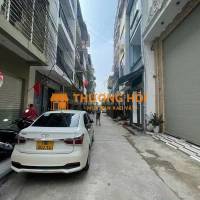 Bán nhà mặt Phố KIM GIANG 41m, 5 Tầng, Mặt tiền 4m; Kinh doanh, gần Khu đô thị. Trường học, Bệnh