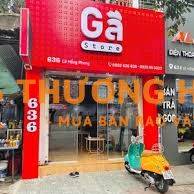 2 Nhân Viên Kỹ Thuật Tháo Ráp iPhone
