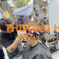 Tuyển thợ cắt tóc chuyên nam. Cắt tốt các kiểu từ cổ điển tới hiện đại