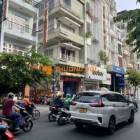 Bán nhà 2 mặt tiền Nguyễn Thanh Tuyền, Tân Bình DT: 5,5x19m, 3 lầu đẹp, giá chỉ nhỉnh 14T