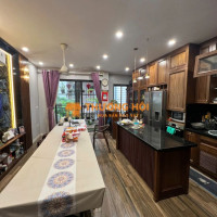 Phố Vương Thừa Vũ - nhà 3 tầng, 83m2, giá cực rẻ cho nhà đầu tư xây CCMN, CHDV