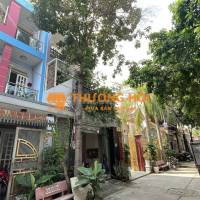 Nhà 3 tầng thích hơp cho ngươi lớn tuổi, hẽm cụp đường 8m ô tô r vào thỏi mái giá bán 6.5 tỷ