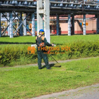 Cắt cỏ Khu công nghiệp Long Đức, Đồng Nai