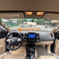 Toyota Fortuner 2.7V 4x2 model 2016 màu xám đẹp