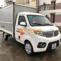 xe thùng kín cánh dơi