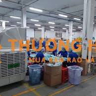 Công nhân đóng gói chuyền - nhà máy Bình Dương