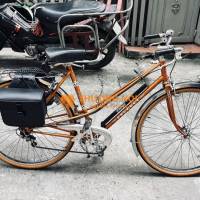 Bán xe cổ peugeot da đồng 197x