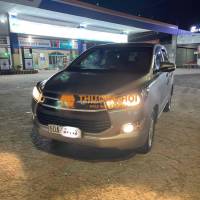 Toyota Innova 2.0E Xe Gia đình đi ít