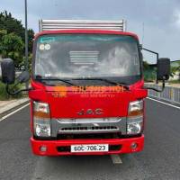 Bán JAC 3T49, THÙNG KÍN DÀI 4m4, SX 2020
