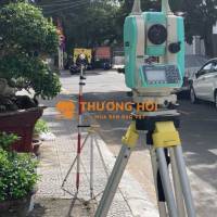 Tìm một phụ cầm gương đo đạc công trình