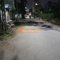 CC EM CẦN BÁN LÔ ĐẤT 60M Ở ĐỨC THƯỢNG. HOÀI ĐỨC. HÀ NỘI. ĐẤT NĂM TRONG KHU DÂN CƯ HIỆN HỮU. ĐÔG