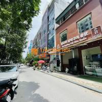 Mặt Ngõ Phân Lô Dương Quảng Hàm, lô góc 6 tầng thang máy, ô tô tránh, 90m, 21.9 Tỷ