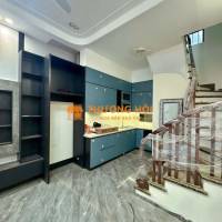 PHỐ CỔ NGỌC LÂM -- LB- TIỀN NHỎ DIỆN TÍCH TO, NHÀ MỚI 45M2--- 9,9 TỶ