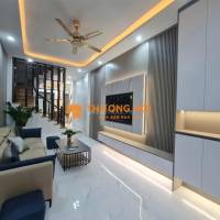 Bán nhà riêng Kim Đồng Hoàng Mai, giá 16.5 tỷ, dt 48m2, thang máy, siêu đẹp