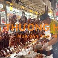 Tuyển người phụ bán vịt quay