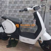 Xe máy điện màu Trắng Mới