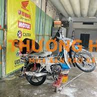 Tuyển Thợ Rửa Xe Máy