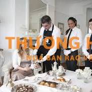 NHÂN VIÊN PHỤC VỤ NHÀ HÀNG NGA Q1