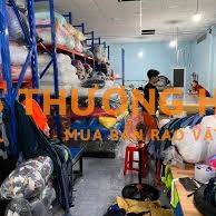 tuyển thợ phụ ủi quần áo