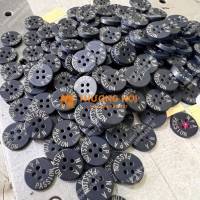 NHẬN KHẮC LASER LOGO THƯƠNG HIỆU LỂN NÚT NHỰA - NÚT KIM LOẠI - PHỤ LIỆU MAY MẶC | TÂN BÌNH 0775007909