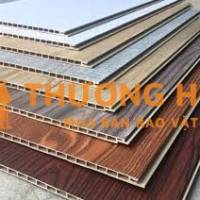 TẤM ỐP TƯỜNG NANO - LAM SÓNG - PVC