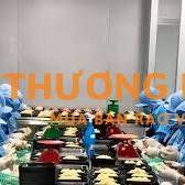 CÔNG NHÂN CHUẨN BỊ NGUYÊN LIỆU