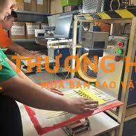 Tuyển 01 Nam in khắc máy lazer + đóng gói tại Thủ Đức ( Đi làm ngay)