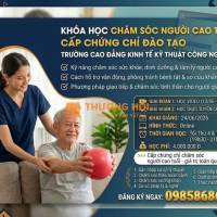 Khóa học chăm sóc người cao tuổi
