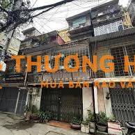 Bán căn hộ tập thể tầng 2 mặt phố Nguyên Hồng