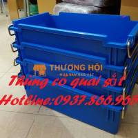 Thùng có quai sắt đựng thành phẩm trong nhà máy, khay cơ khi, khay nhựa công nghiệp