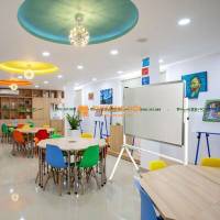 BẢNG TRẮNG POLY TAIWAN CÓ CHÂN CHỮ Y