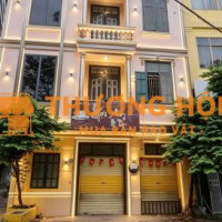 Bán Nhà Phân Lô Phố Trần Đại Nghĩa dt 105m2 Mt 8,5m Đg hè oto 38,88ty
