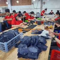 GIA CÔNG ĐỒ DA CHO LOCAL BRAND – XƯỞNG TRỰC TIẾP HỖ TRỢ PHÁT TRIỂN MẪU VÀ SẢN XUẤT