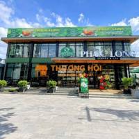 Cho thuê vị trí góc 2Mt 296 Hòa Bình . Q Tân Phú