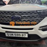 Cần bán 1 xe Ford Explorer đi được 32.000 km, xe còn mới toanh