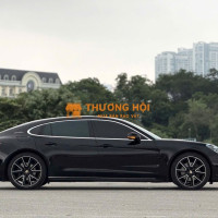 Porsche_Panamera4_Executive sx 2017 odo 4v8