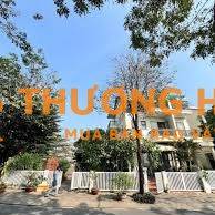 Bán Biệt Thự Sân Vườn Đg Lương Văn Can P15, Q8. DT 8 x 29m, nở hậu