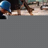 tuyển dụng thợ hàn làm việc tại xưởng