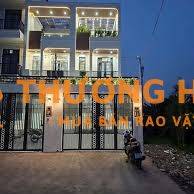 Nhà mới - mặt tiền sông ở nghỉ dưỡng thoáng mát - Đúc 1 trệt 2 lầu