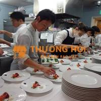 TUYỂN GẤP BẾP NÓNG, BẾP LẠNH, PHỤ BẾP, PHỤC VỤ NAM NỮ