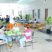Nhân viên căn tin bệnh viện
