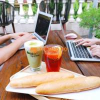 Khám phá Drop In Cafe & Bistro tại Quán Sứ