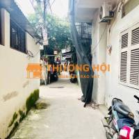 Chính chủ bán nhà 3 tầng cũ, diện tích 35 m2, mặt tiền 5m, ngõ trại cá