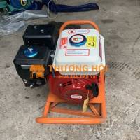 Đầm dùi chạy xăng