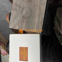 Hai hộp dh phanh Miu lê ba tếch sì níp hộp đồng ho