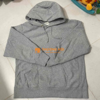 Áo hoodie nam nữ hiệu Gu size L 50-60kg dưới 1m65
