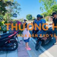 nhân viên giao nhận xe máy du lịch
