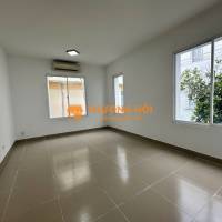 Cho thuê nhà phố nguyên căn 1 trệt, 2 lầu, tiện vừa ở vừa kinh doanh tại Vsip 1, Thuận An, BD