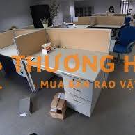 Cần thanh lý 25 bộ bàn ghế Hoà Phát và một bộ cửa kính văn phòng